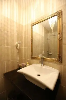 Comfort Tek Büyük Yataklı Oda