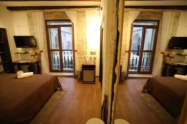 Tek Büyük Yataklı Oda
