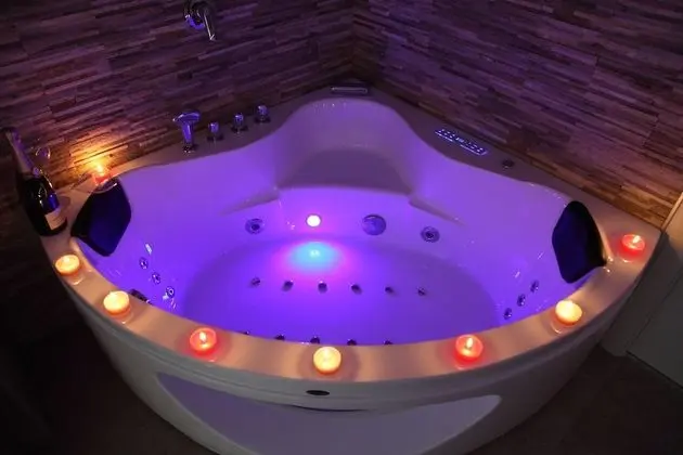 Exclusive Süit, Jakuzi