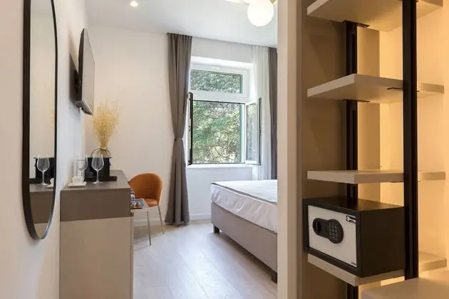 Luxury Tek Büyük Yataklı Oda, Deniz Manzaralı (1)