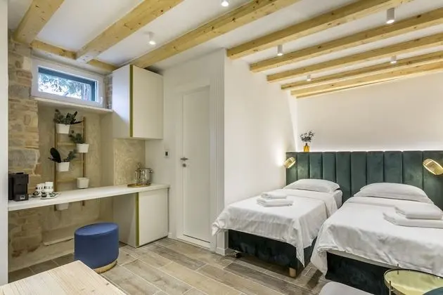 Deluxe Tek Büyük Yataklı Oda (1)