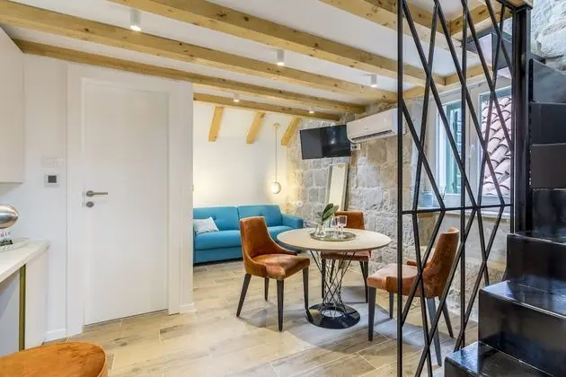 Deluxe Tek Büyük Yataklı Oda (3)