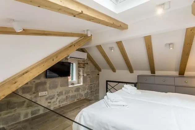 Deluxe Tek Büyük Yataklı Oda (3)