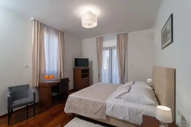 Deluxe Tek Büyük veya İki Ayrı Yataklı Oda, Balkon (2)