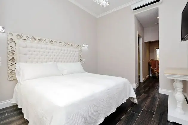 Superior Tek Büyük Yataklı Oda