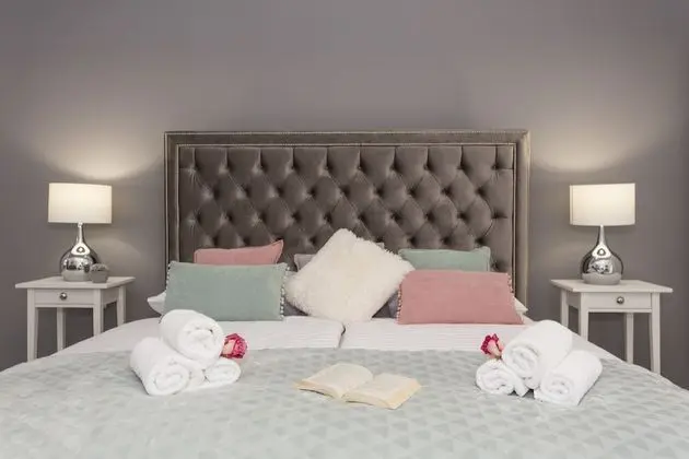 Deluxe Tek Büyük Yataklı Oda (2)