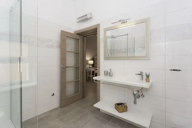 Deluxe Tek Büyük Yataklı Oda (2)