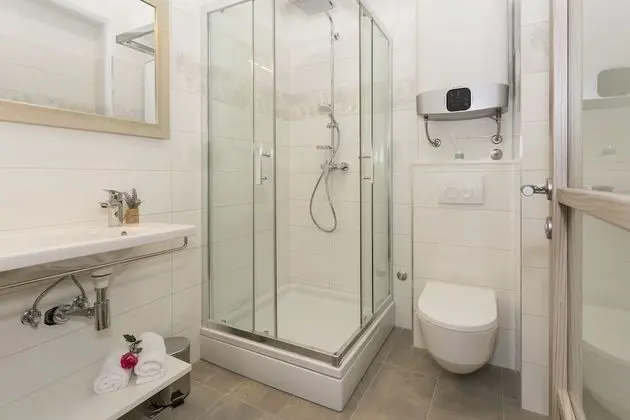 Deluxe Tek Büyük Yataklı Oda (3)