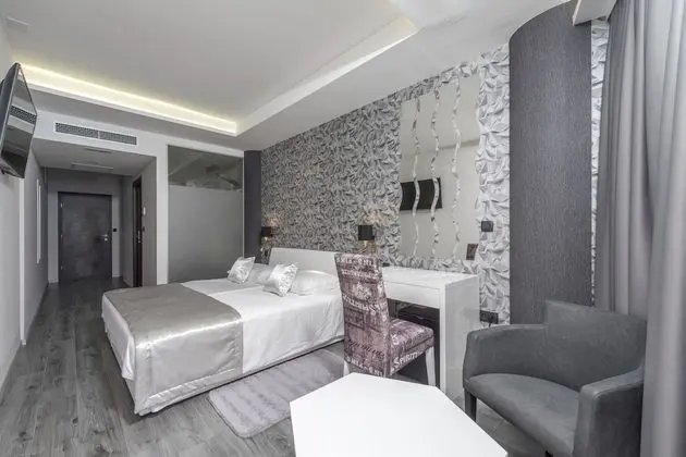 Deluxe Tek Büyük Yataklı Oda, Balkon