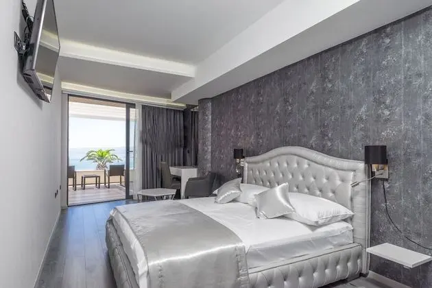 Tek Büyük Yataklı Oda, Balkon, Plaj Manzaralı
