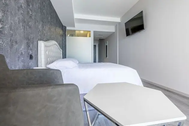 Tek Büyük Yataklı Oda, Balkon, Plaj Manzaralı