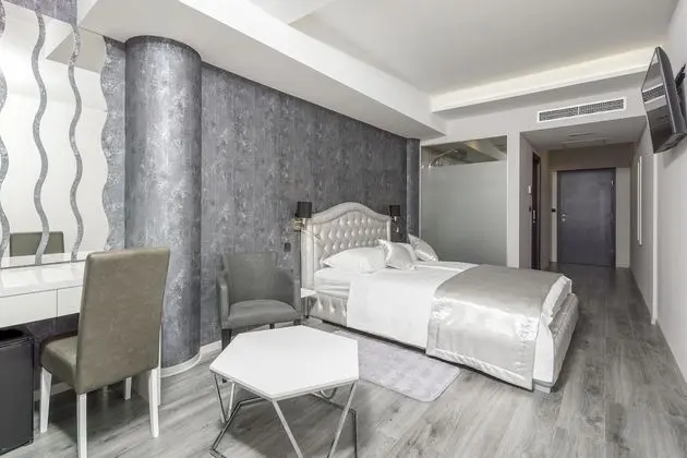 Tek Büyük Yataklı Oda, Balkon, Plaj Manzaralı