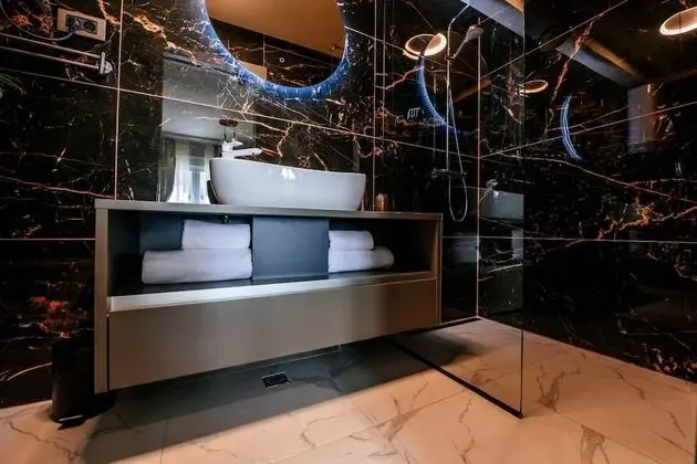 Deluxe Oda, 1 Büyük (Queen) Boy Yatak, Özel Banyo, Şehir Manzaralı