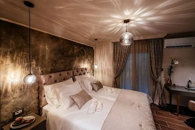 Exclusive Oda, 1 Büyük (Queen) Boy Yatak, Özel Banyo, Şehir Manzaralı