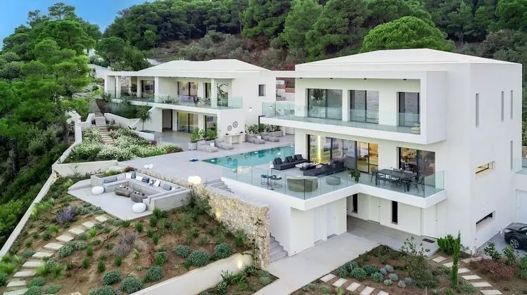 Royal Villa