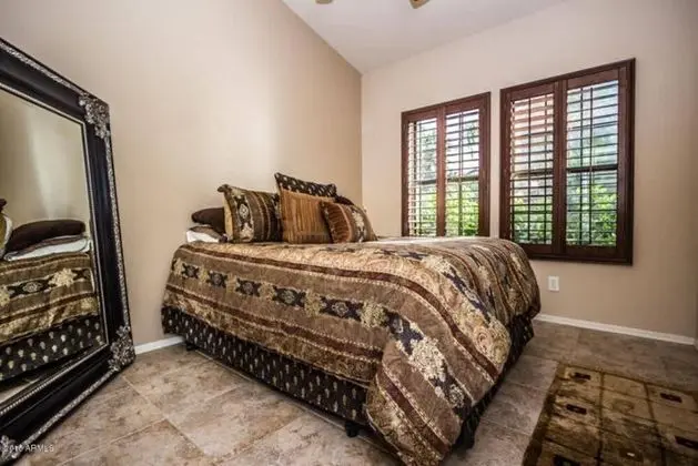Ev (4 Bedrooms)