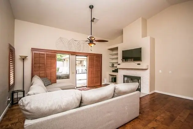 Ev (4 Bedrooms)
