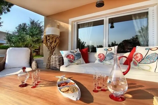 Villa, 4 Yatak Odası, Kişiye Özel Havuzlu, Deniz Manzaralı