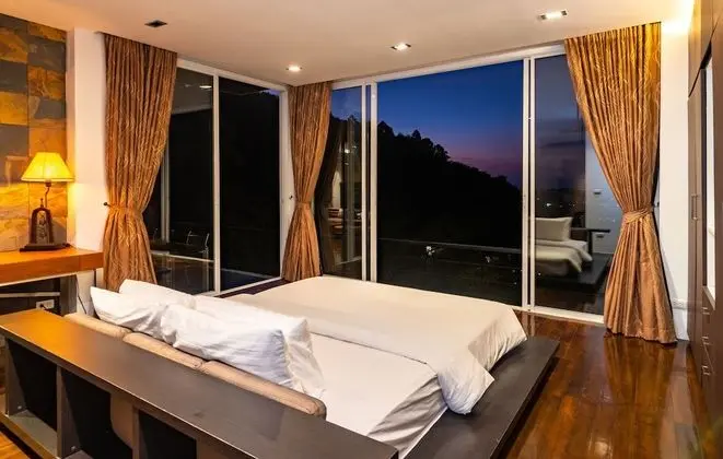 Luxury Sea View Penthouse Two Bedrooms