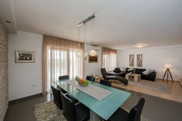 Villa, Birden Çok Yatak