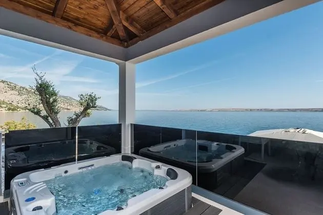 Villa (Four Bedroom Villa)