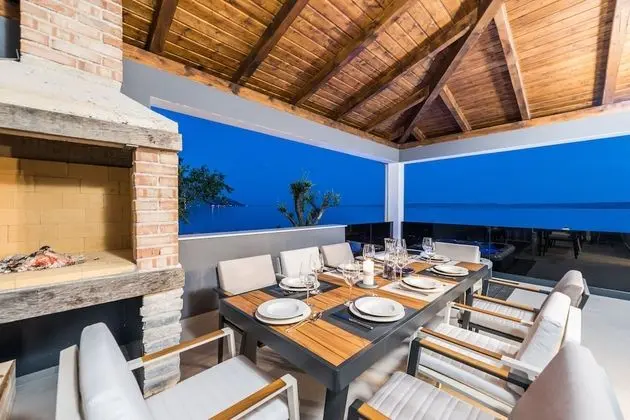 Villa (Four Bedroom Villa)