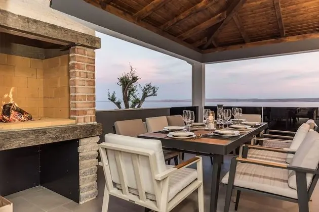 Villa (Four Bedroom Villa)