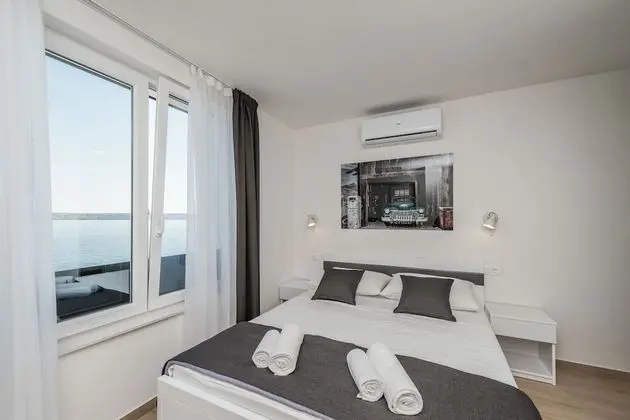 Villa (Four Bedroom Villa)