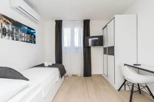 Villa (Four Bedroom Villa)