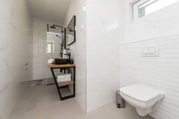 Villa (Four Bedroom Villa)