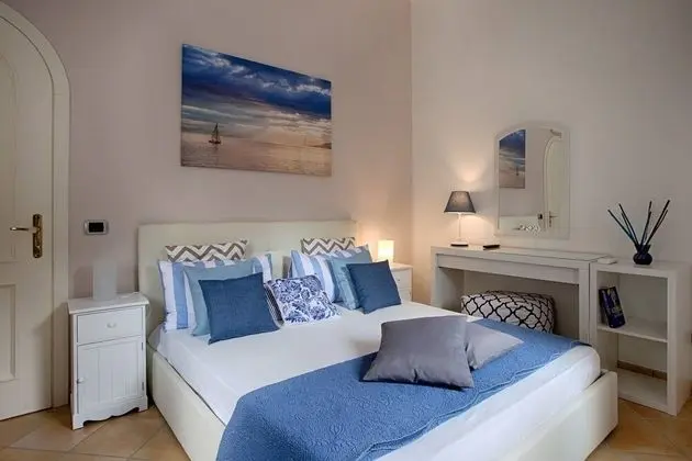 Villa, 4 Yatak Odası, Şömine