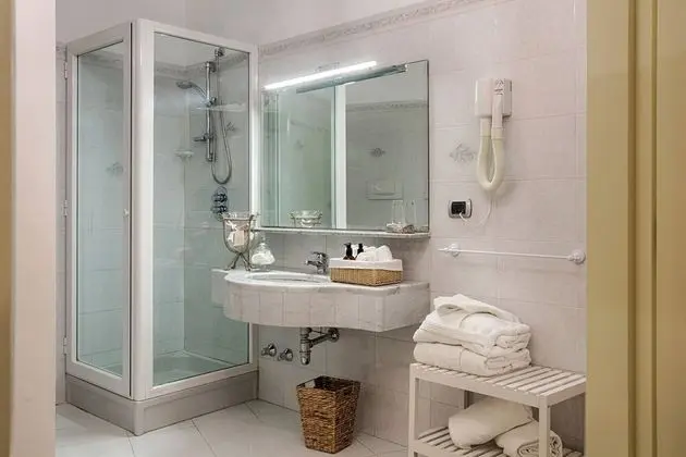 Villa, 4 Yatak Odası, Şömine