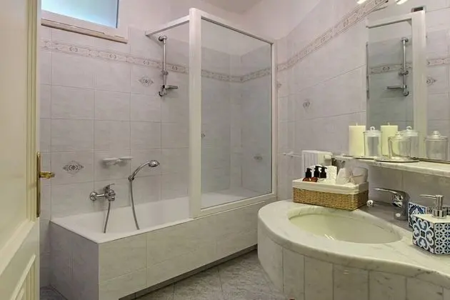 Villa, 4 Yatak Odası, Şömine