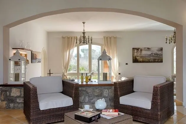 Villa, 4 Yatak Odası, Şömine