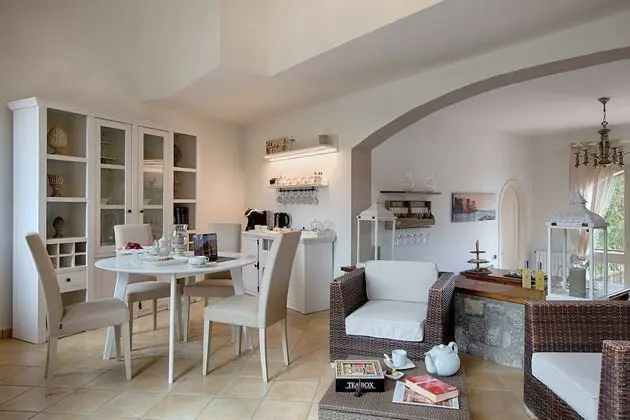 Villa, 4 Yatak Odası, Şömine