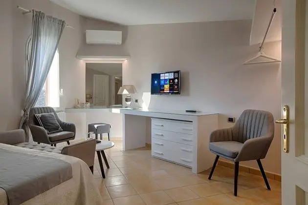 Villa, 4 Yatak Odası, Şömine