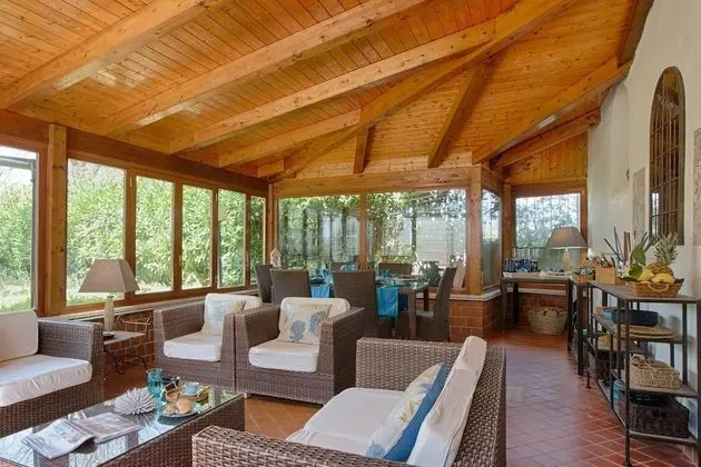 Villa, 4 Yatak Odası, Şömine