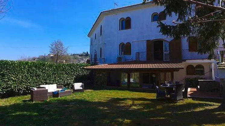Villa, 4 Yatak Odası, Şömine