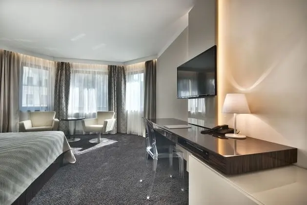 Deluxe Tek Büyük veya İki Ayrı Yataklı Oda (Spa Package)