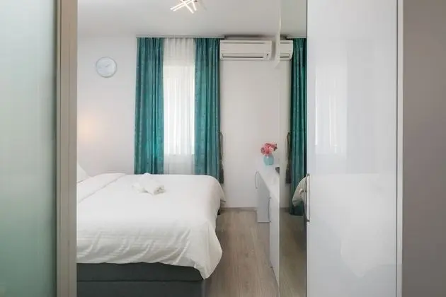 Deluxe Tek Büyük veya İki Ayrı Yataklı Oda