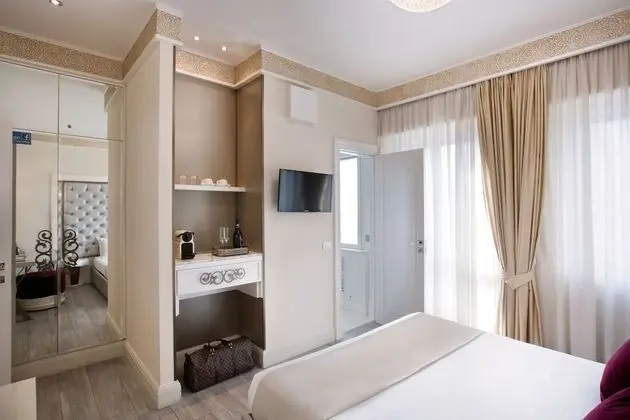 Standard Tek Büyük Yataklı Oda, Balkon, Şehir Manzaralı