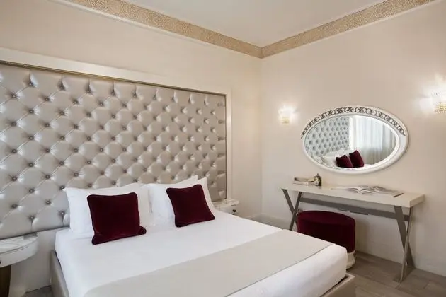 Standard Tek Büyük Yataklı Oda, Balkon, Şehir Manzaralı