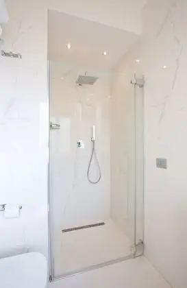 Standard Tek Büyük Yataklı Oda, Balkon, Şehir Manzaralı