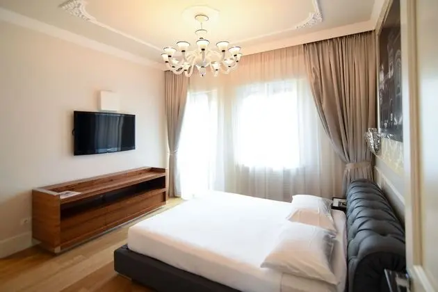 Tek Büyük Yataklı Oda, 1 Çift Kişilik Yatak, Şehir Manzaralı (Large)