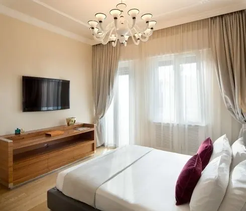 Tek Büyük Yataklı Oda, 1 Çift Kişilik Yatak, Şehir Manzaralı (Large)