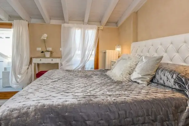 Deluxe Çatı Katı (Loft), Teras (303)