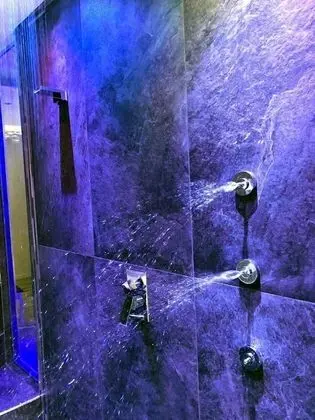 Deluxe Süit, Jakuzi