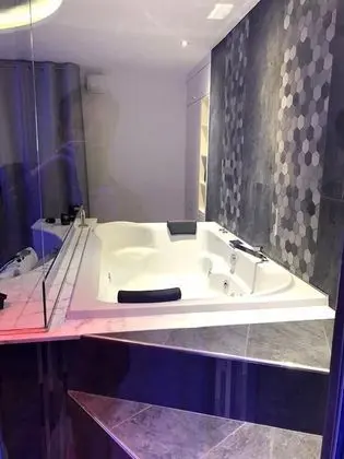 Deluxe Süit, Jakuzi