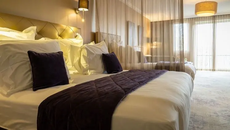 Superior Suite Canal View, 1 King Bed, Non Smoking, Kitchen
