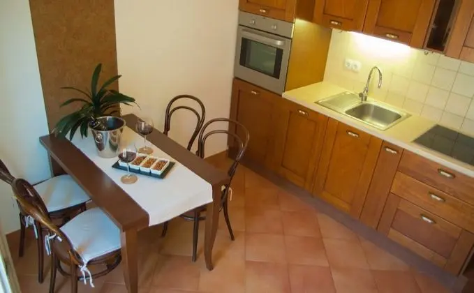 Apart Daire, 2 Yatak Odası, Bahçe Manzaralı